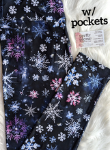 Beautiful Snowflakes Super SOFT Yoga Band Leggings Rustic Christmas OS Plus rts