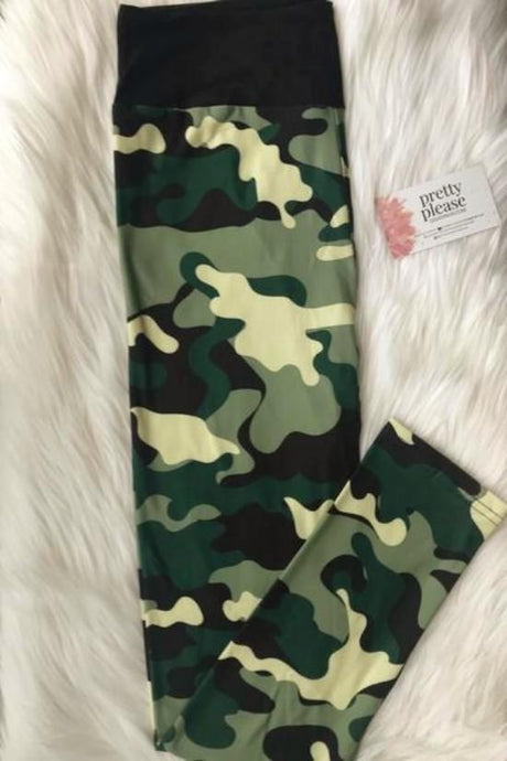 Camo Girl Camoflauge Super SOFT Yoga Band Leggings OS TC Plus rts - Pretty Please Leggings