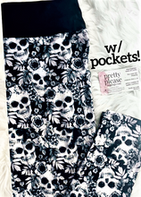 Sketched Skulls in Black & White Floral Super SOFT Leggings OS TC Plus rts Halloween